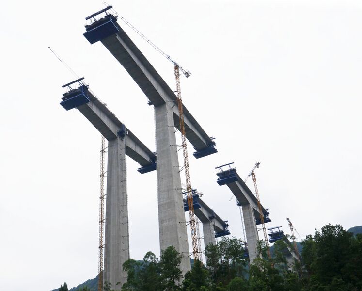 File:LugouheSkyView.JPG