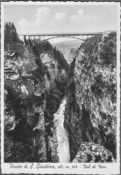 File:SantaGuistinaPostcardView.jpg