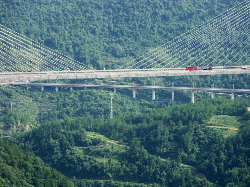 File:TieluopingCenterSpan.jpg