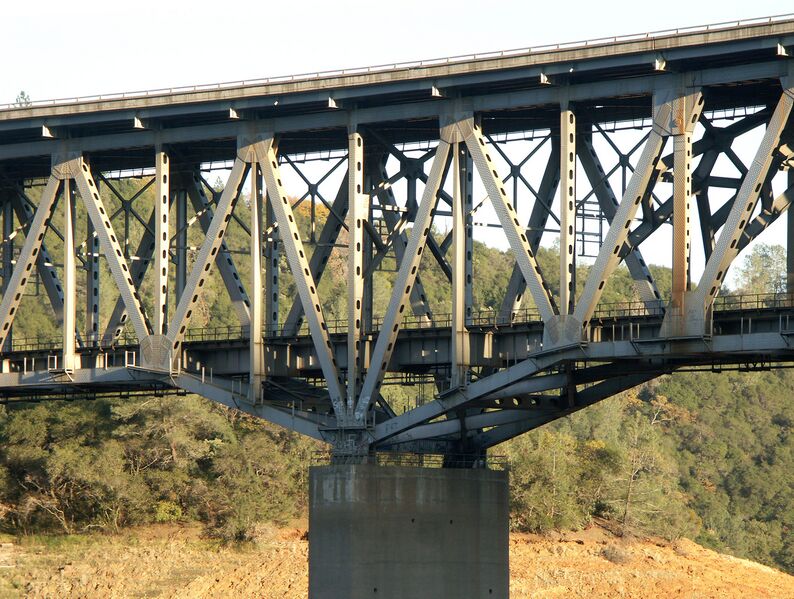 File:13WestBranchFeather.jpg