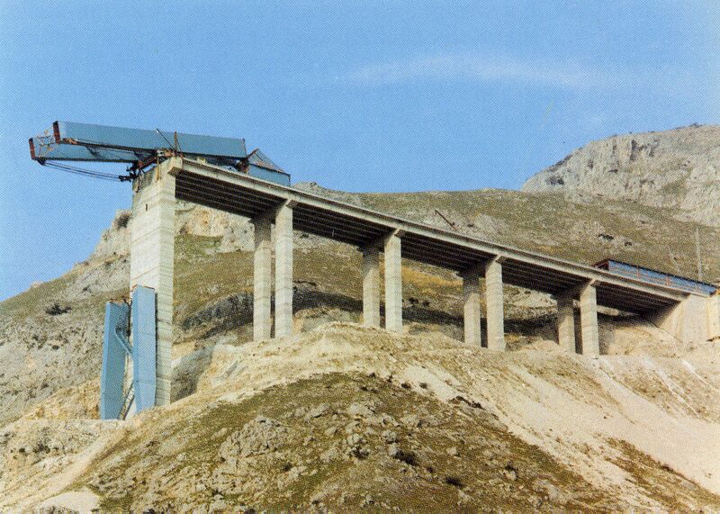 File:3PlatanoBridge.jpg