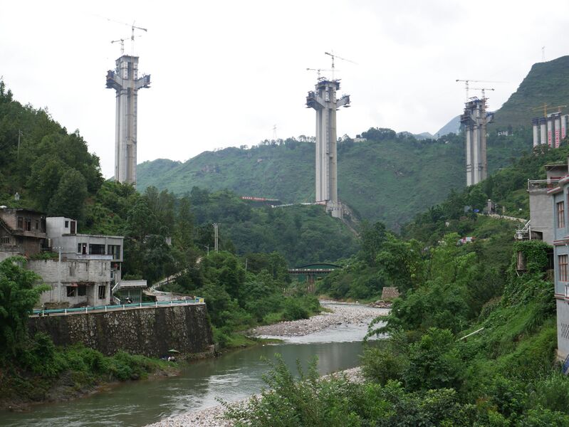 File:LiuzhiLocalRoad3.JPG