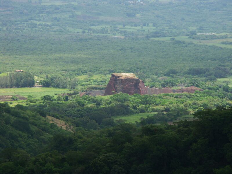 File:XalapaBridgeRock.jpg