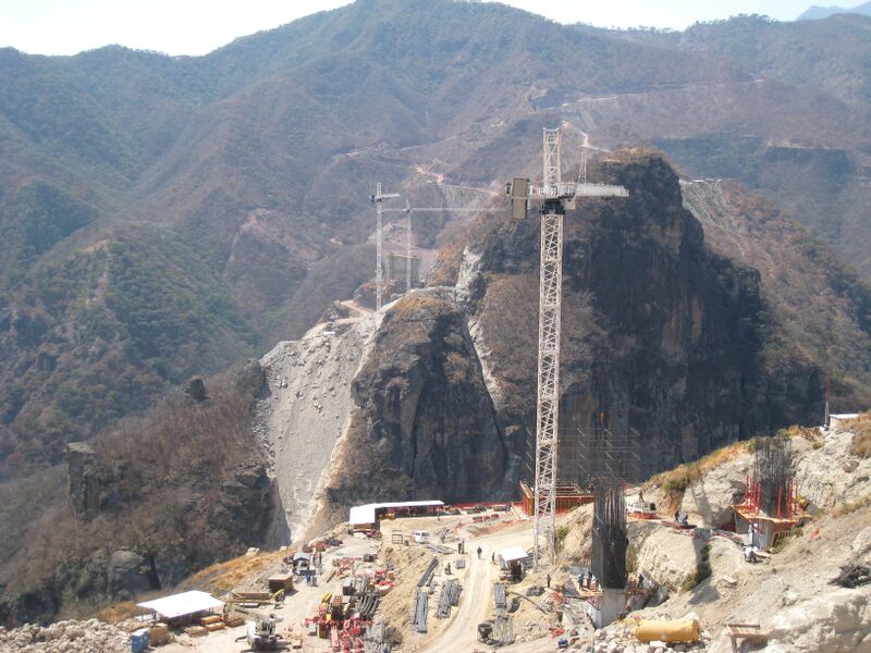 File:2Baluarte.JPG