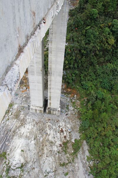 File:QingqubaS25BeamSlope.jpg