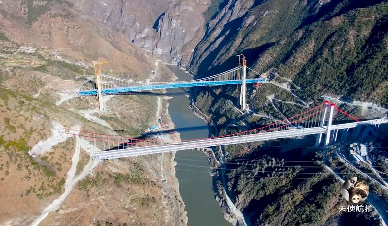 File:TigerLeapingTwoBridgeDrone10.jpg
