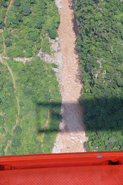 File:BeipanjiangDugeDownWaterView.jpg