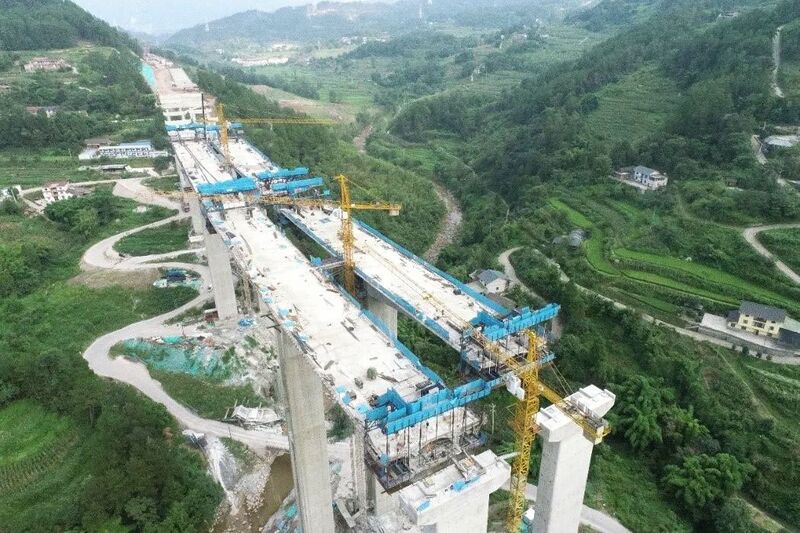 File:Yuquanhe63mtrPier.jpg