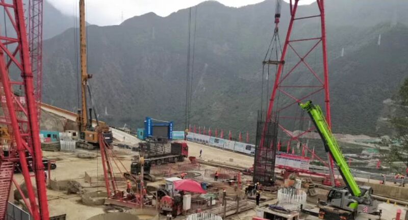 File:Daduhe RailwayTowerFoundationStart.jpg