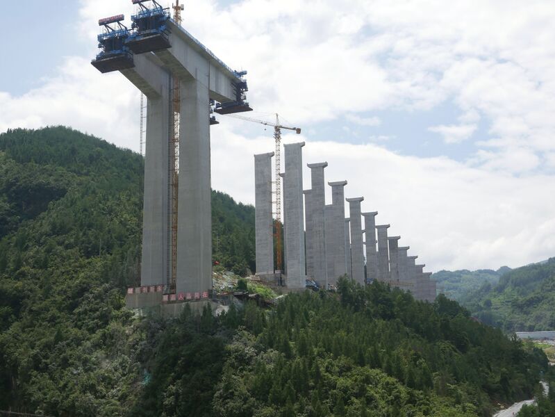 File:WujiangHuangcaoPiersWest.JPG
