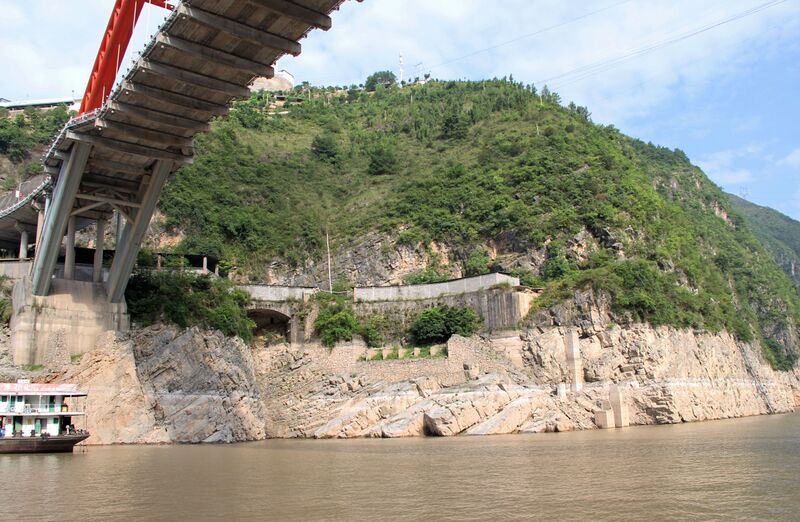 File:LongmensBridgesFromBoat7.JPG