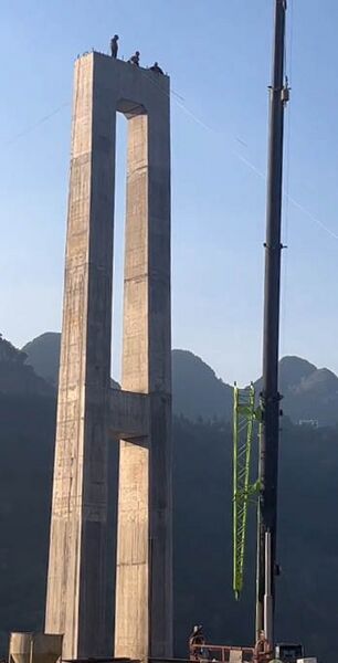 File:YunjianTowerCrane.jpg