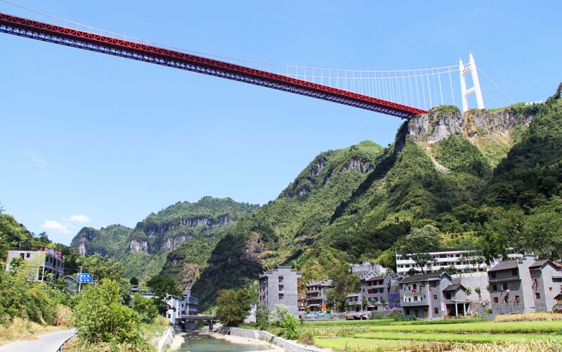 File:Aizhai&Creek.jpg