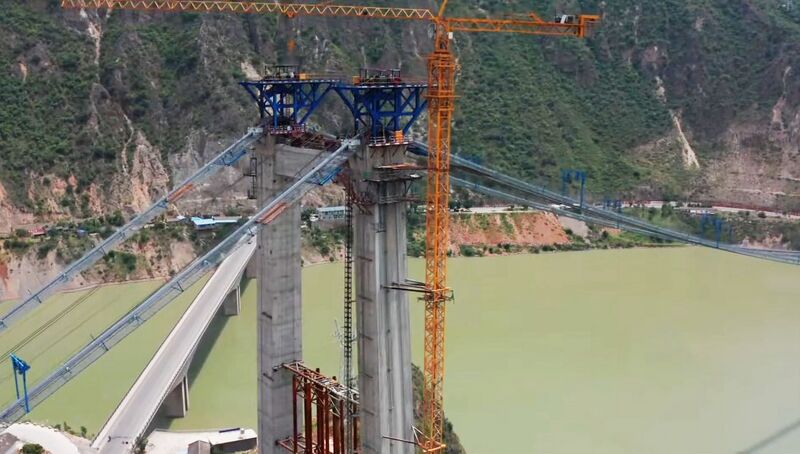 File:Jinshajiang Bridge TaoyuanDrone3.jpg