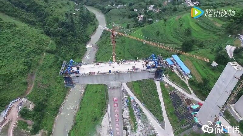 File:XiangbaheRailwayHammerheadAerial.jpg