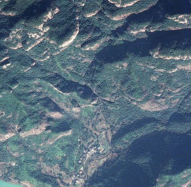File:YaxiakuFootbridgeSatellite.jpg
