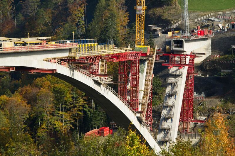 File:151022-Bogenstutzen-Seite-Pfafers-erstellt.jpg