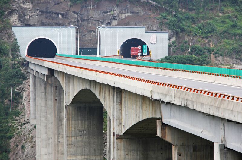 File:BoyangwanTunnels.jpg