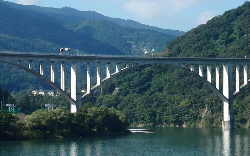 File:IkedahesokkoLonglens.jpg
