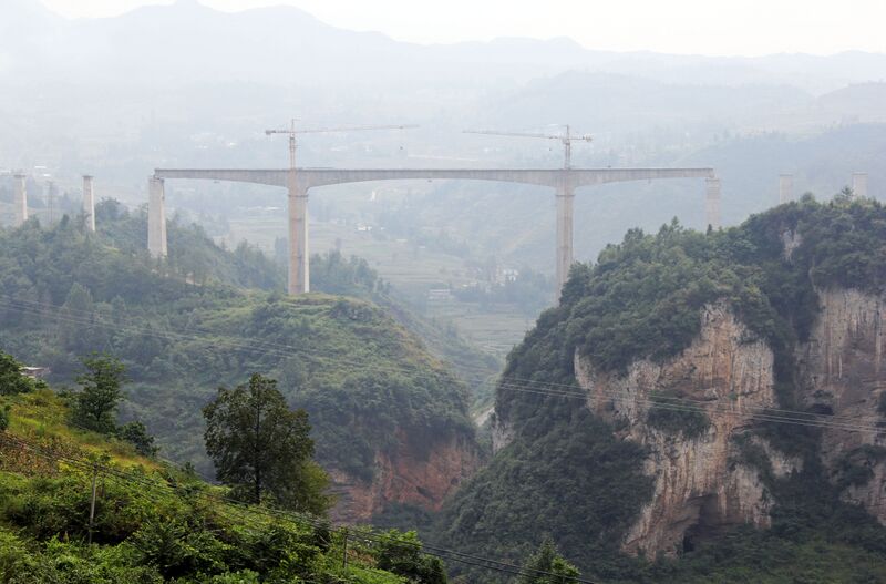 File:YudongheRailwaySideView.jpg
