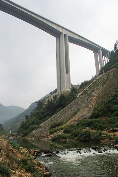 File:XiaohekouBeamPier.jpg