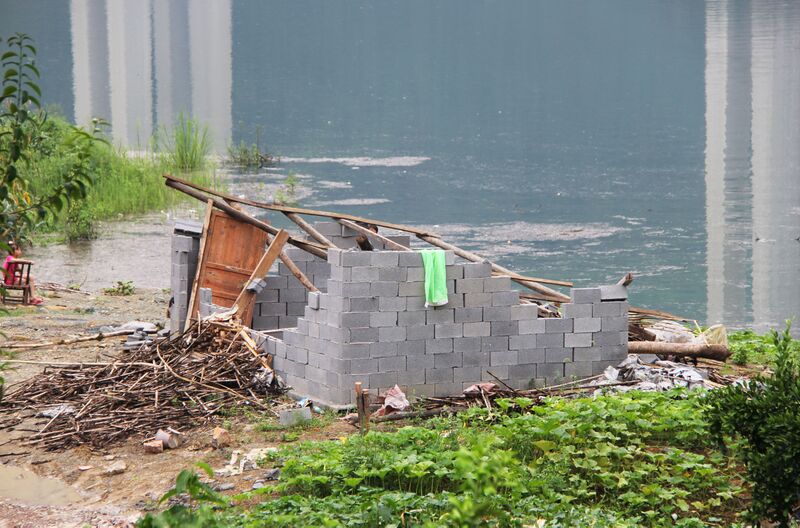 File:92MashuiheViaductBlockHouseCollapse.jpg