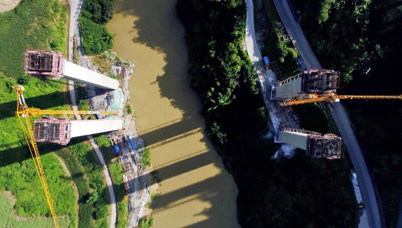 File:Longjiang Bridge MangliangDrone2.jpg