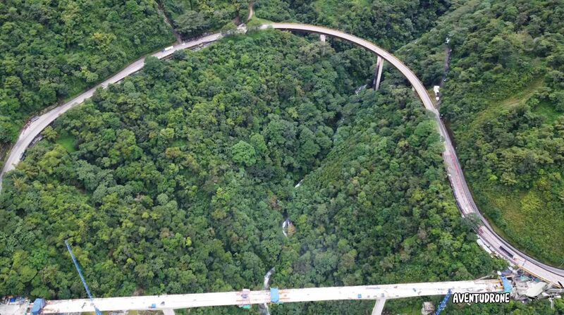 File:Viaducto ChirajaraCreekAerial.jpg