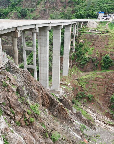 File:DashagouBridgeS303Piers.JPG