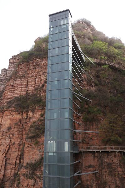 File:EastTaihangStandingTowerElevator 24StoryView.JPG