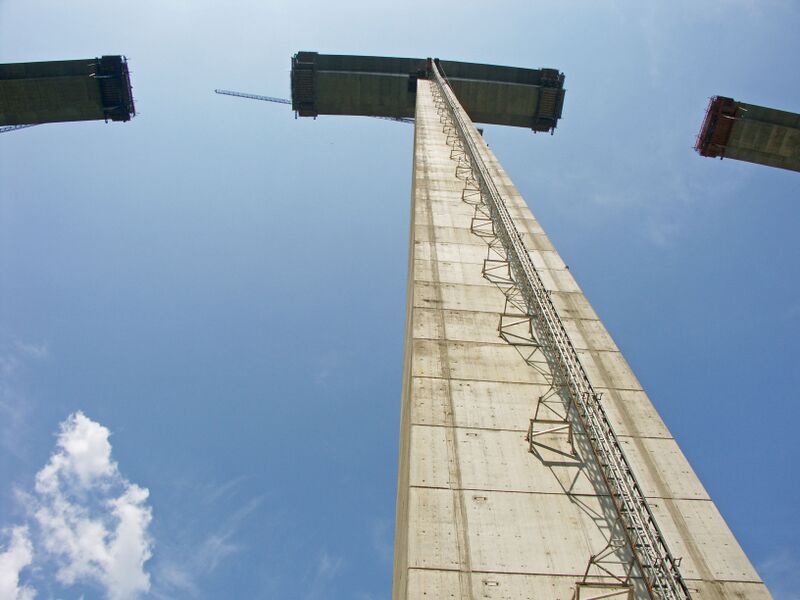 File:SanMarcosPier&Elevator.jpg