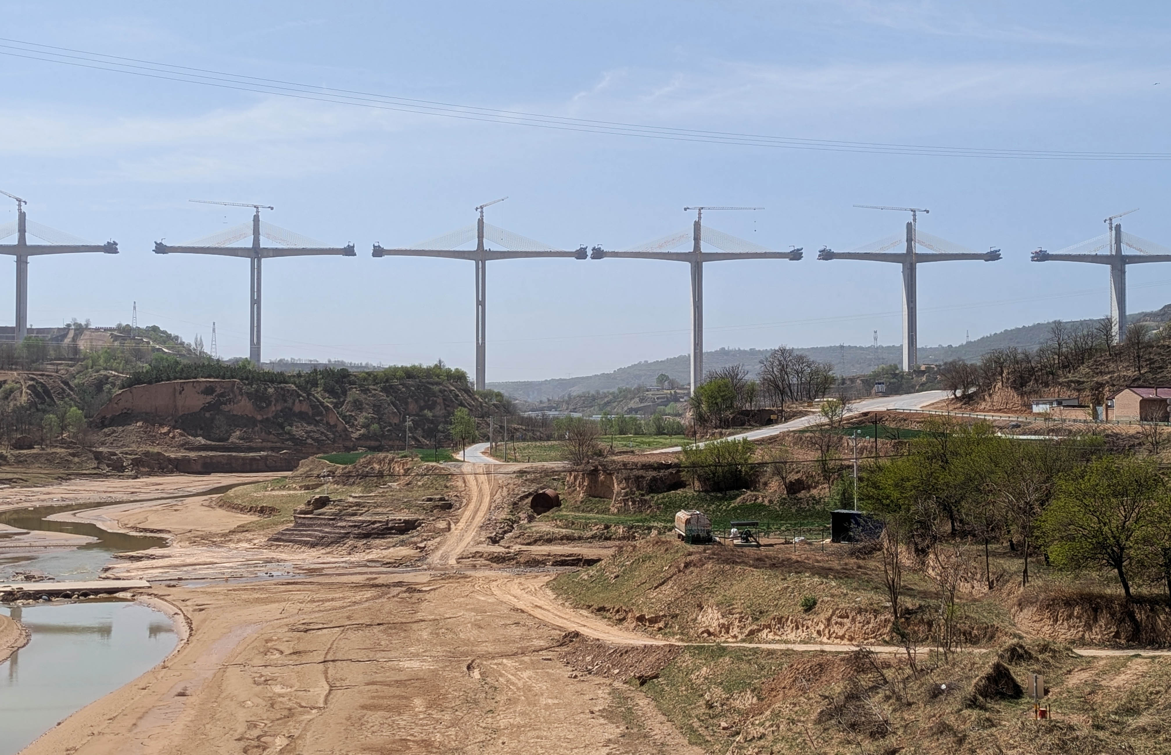 Malianhe Bridge G309AlmostClosed.jpg