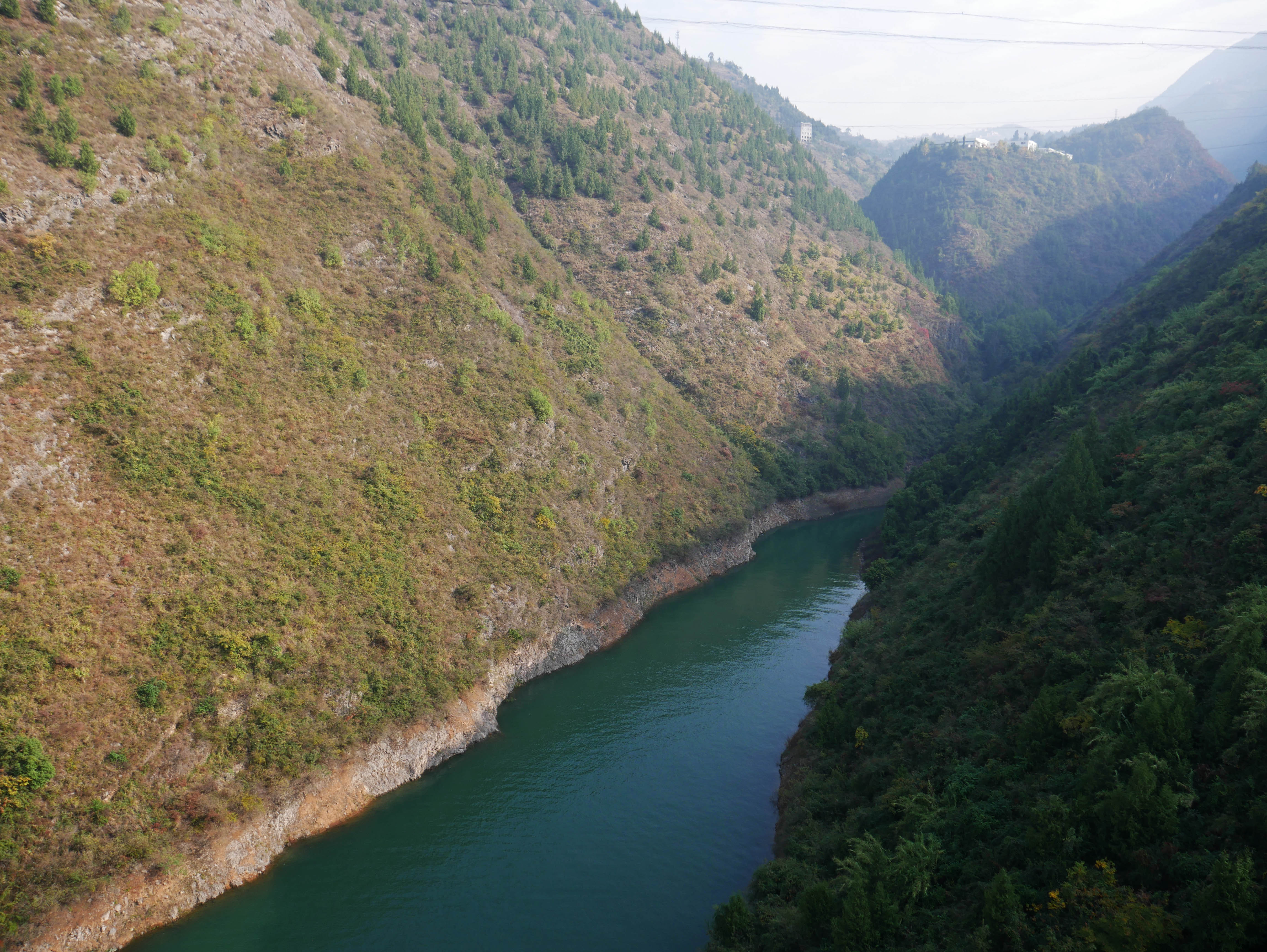 NingjiangReservoirEdge.JPG