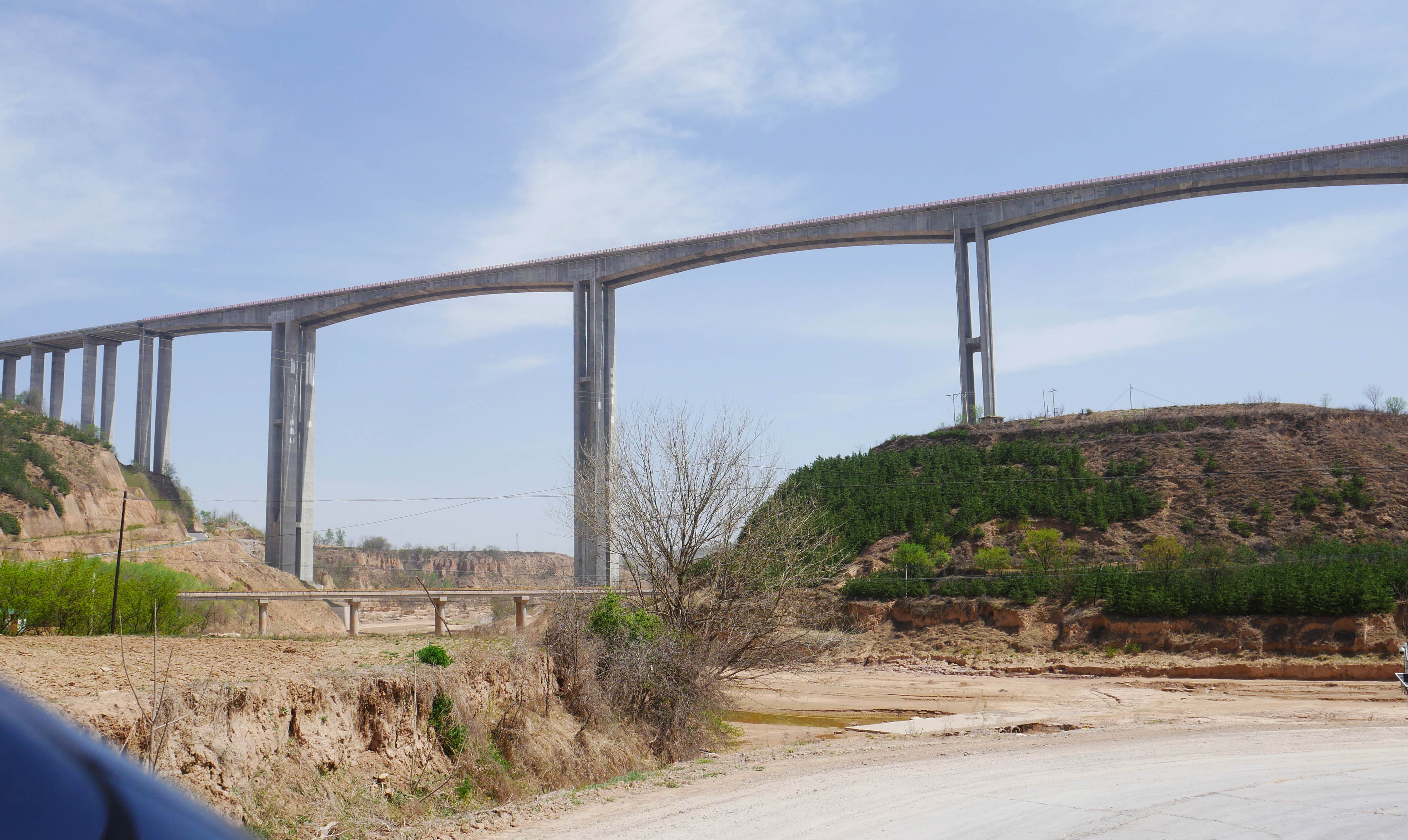 Malianhe RoadBelow.JPG