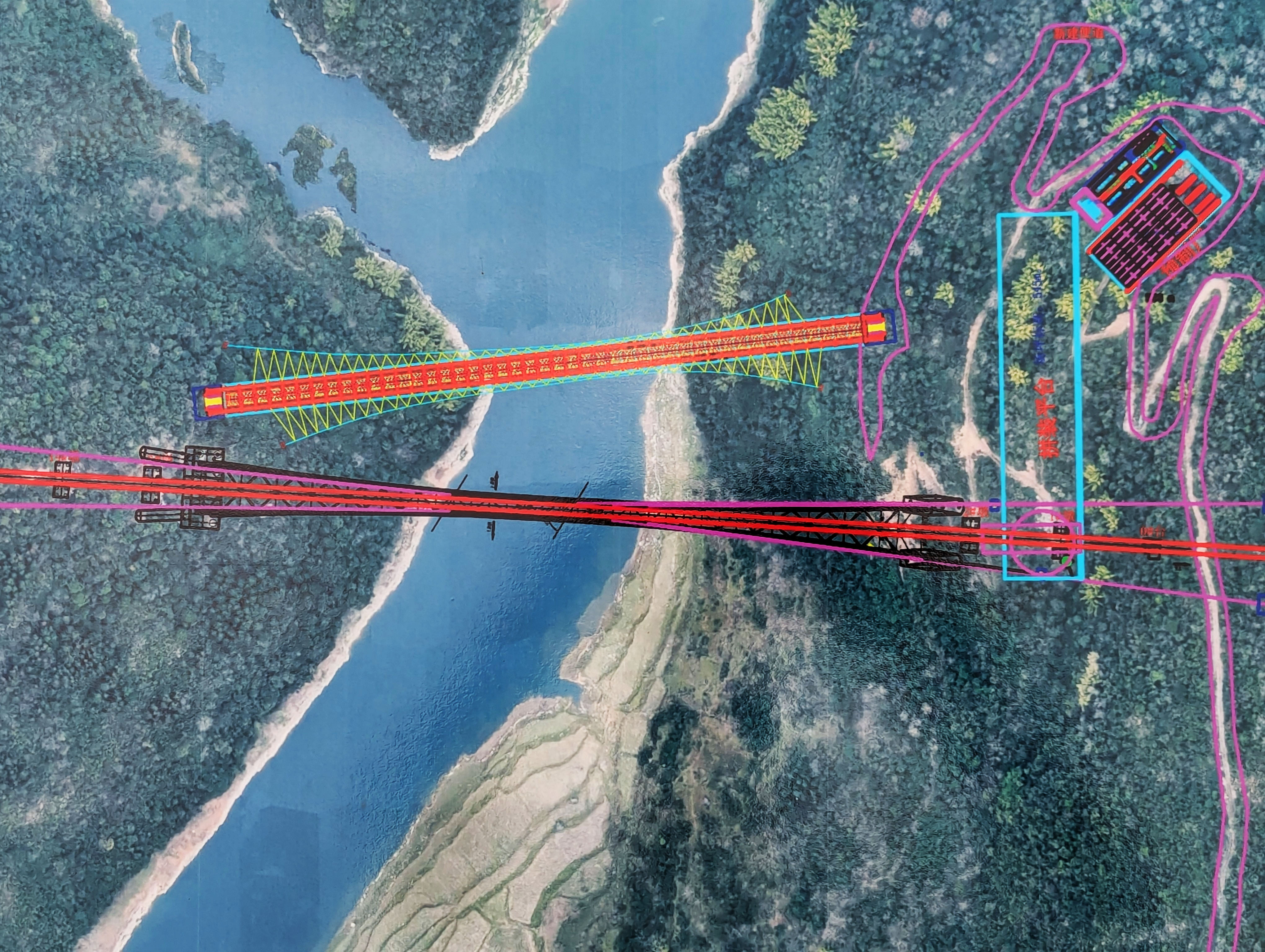 Zhongjianhe RailwayClose.jpg