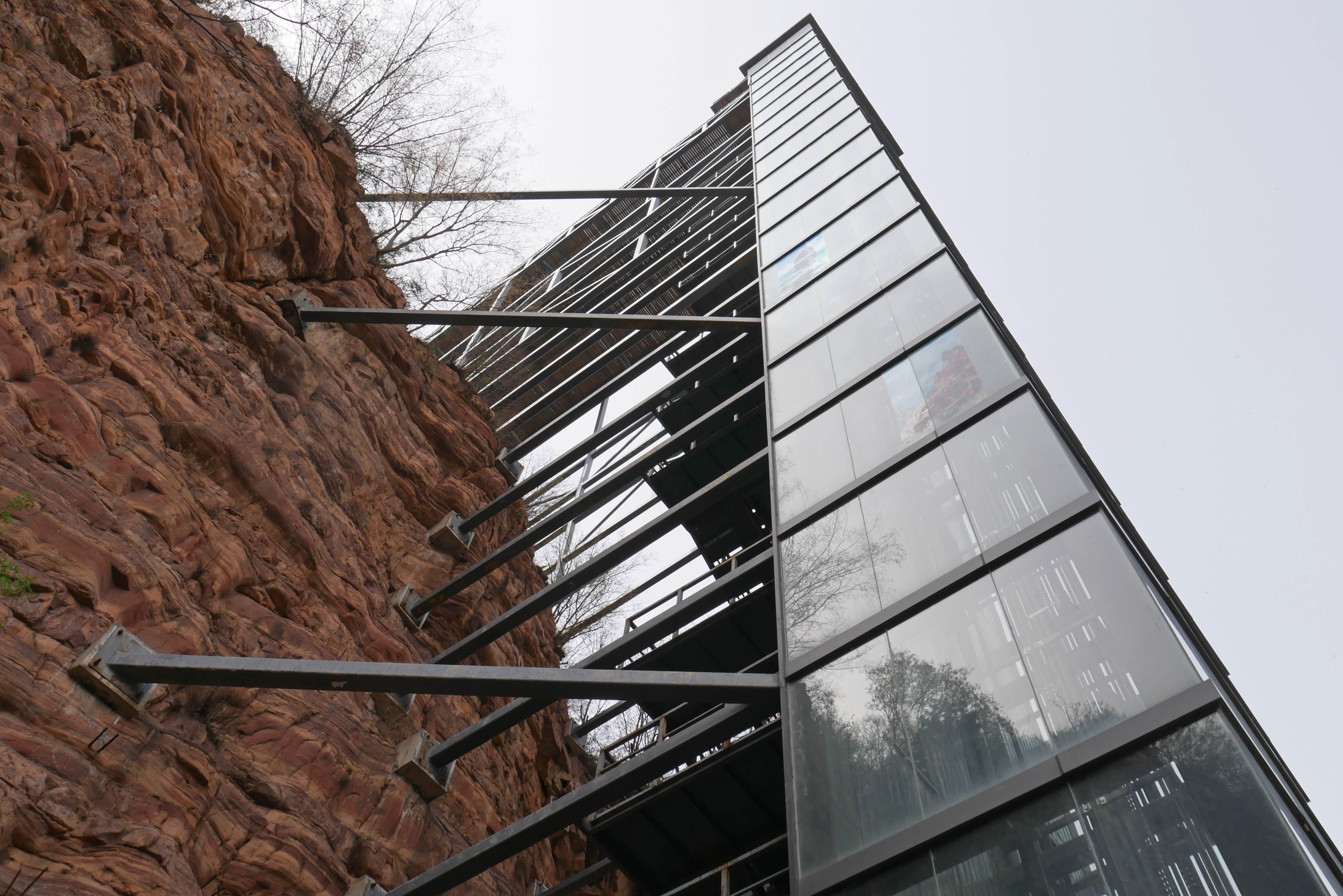 EastTaihangRedrockMountainElevatorGlassSky.JPG