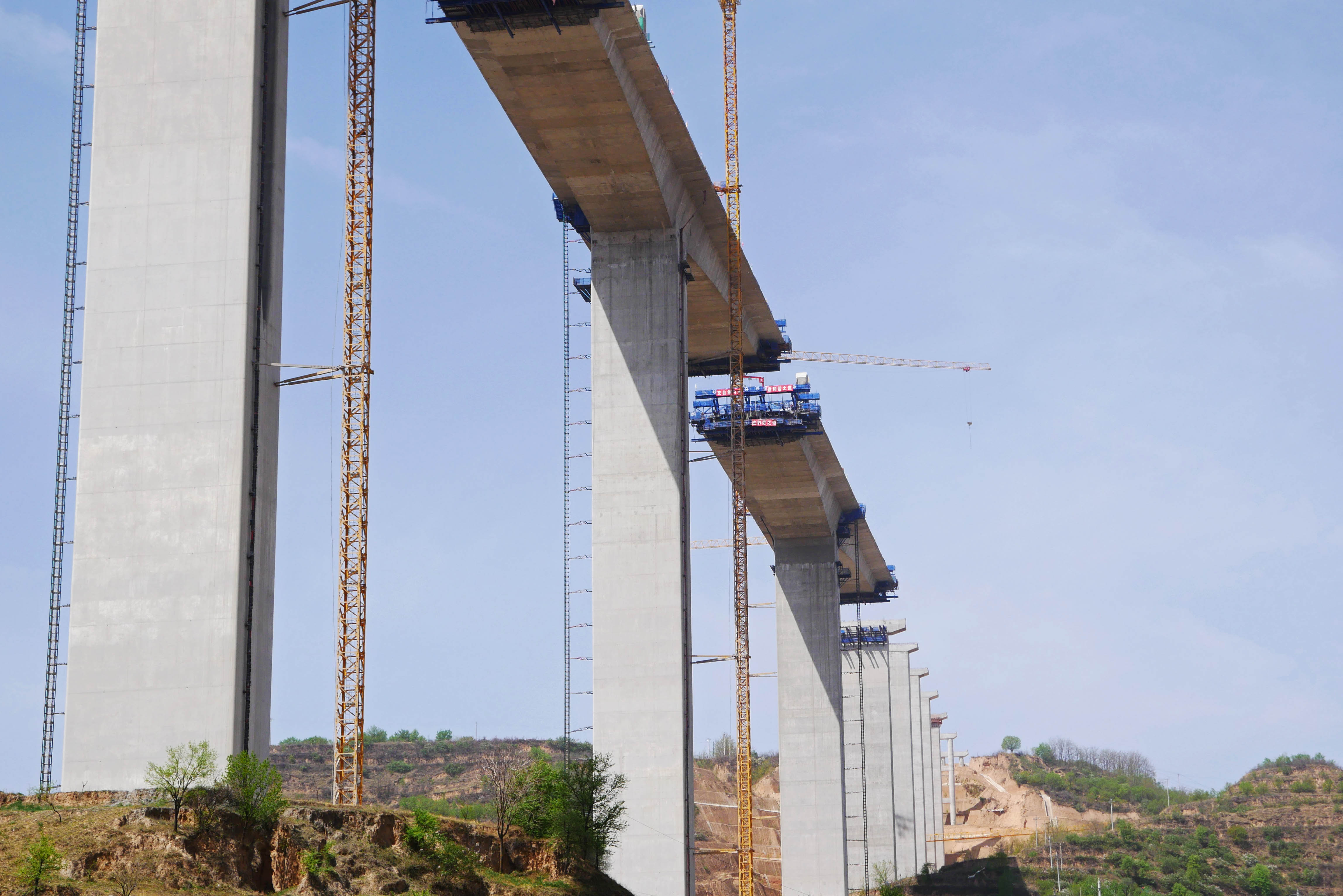Malianhe Bridge G309 FromBelow.JPG