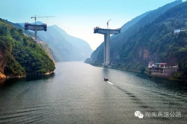 Furongzhen bridge 201603.jpg