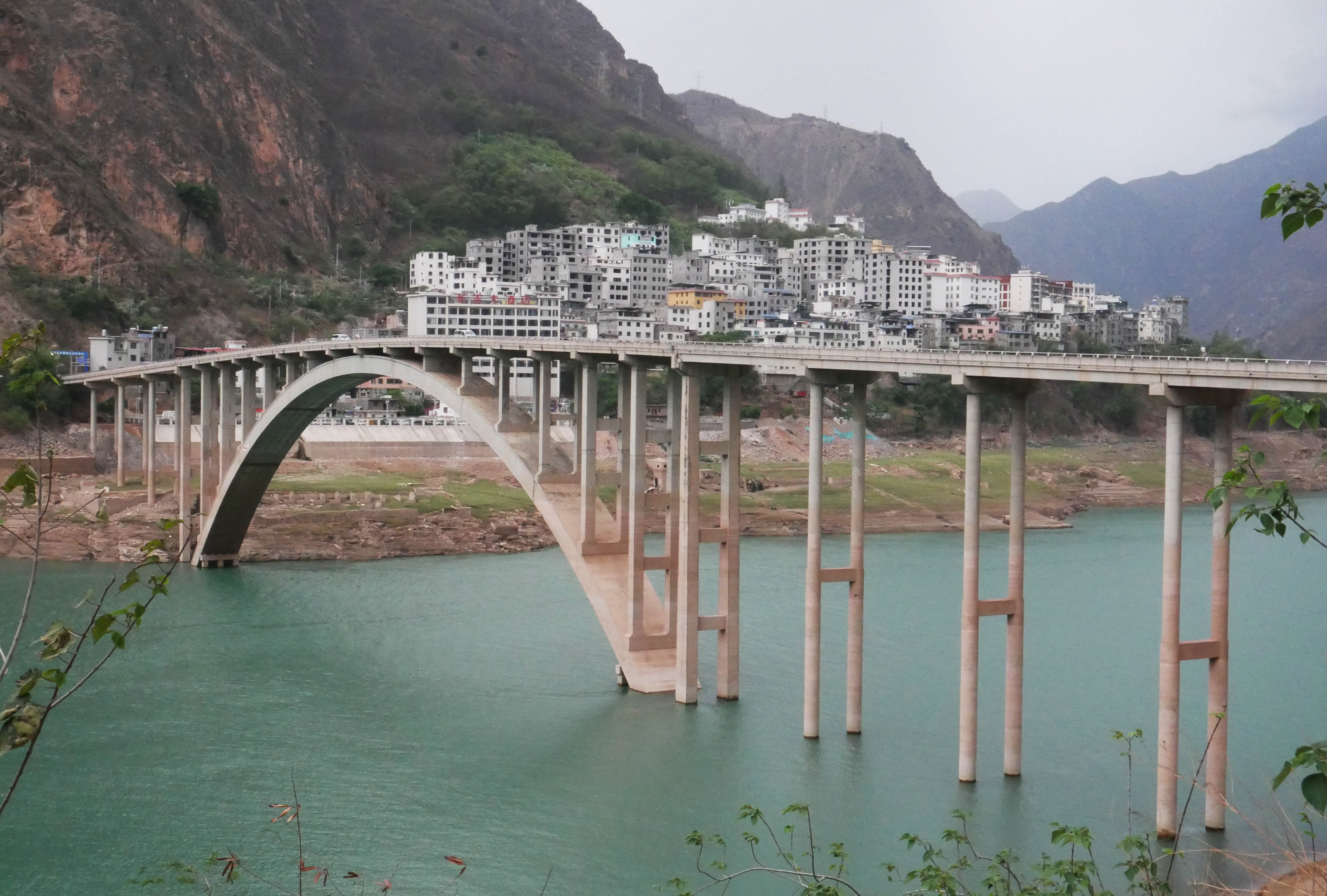Jinshajiang Bridge TongyangView.JPG