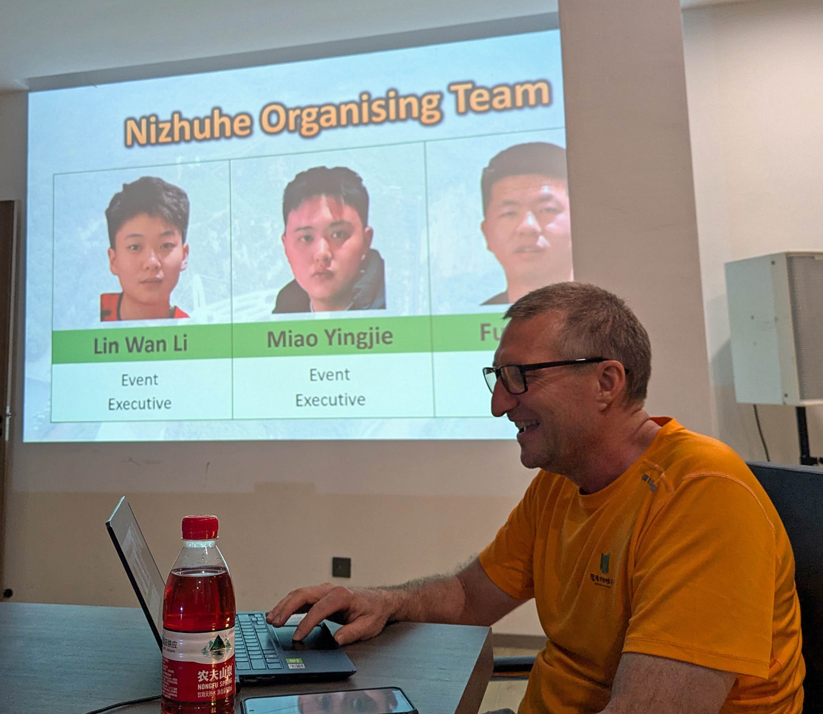 NizhuheOrganizingTeam.jpg
