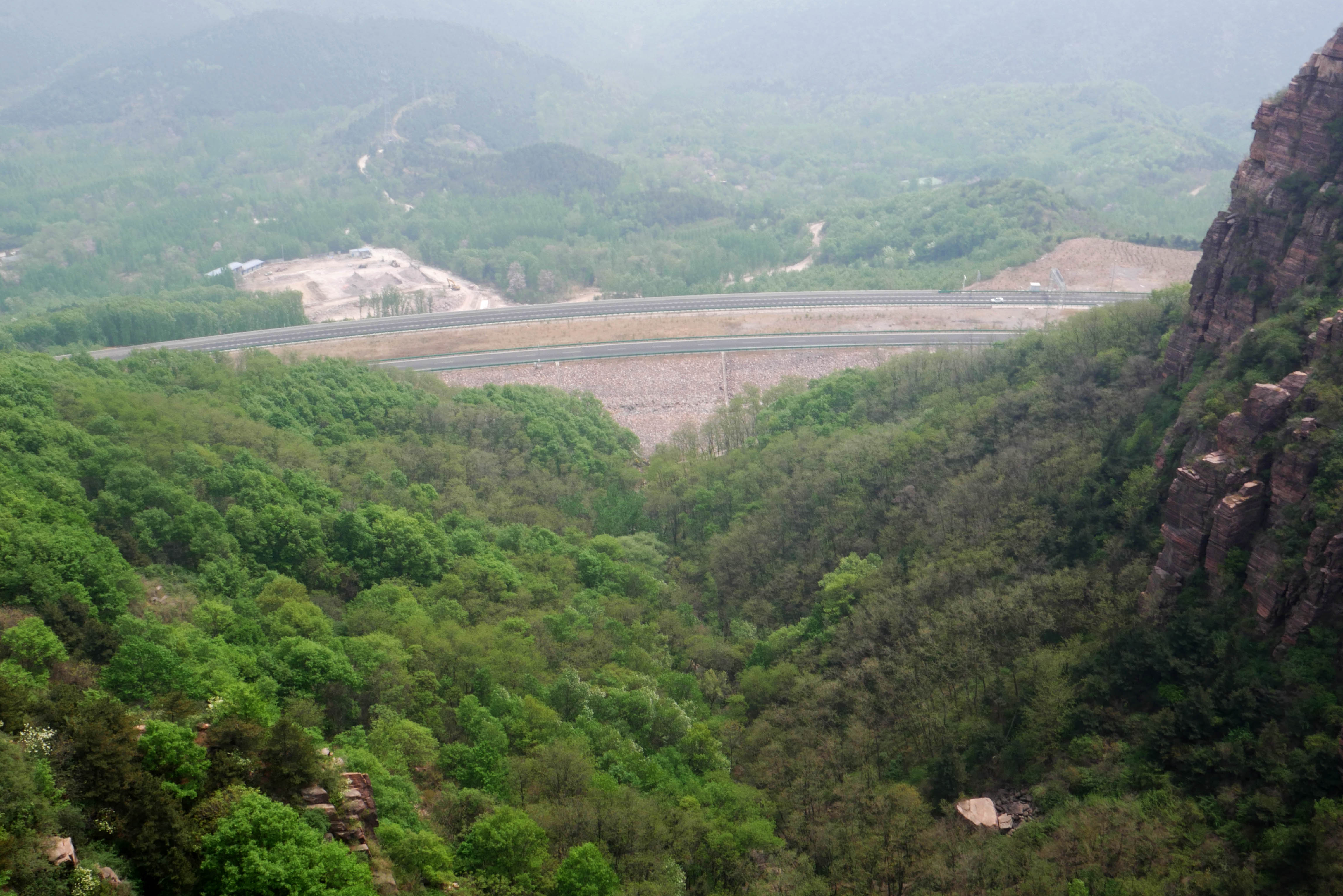 JiaodingshanGlassExpressway.JPG