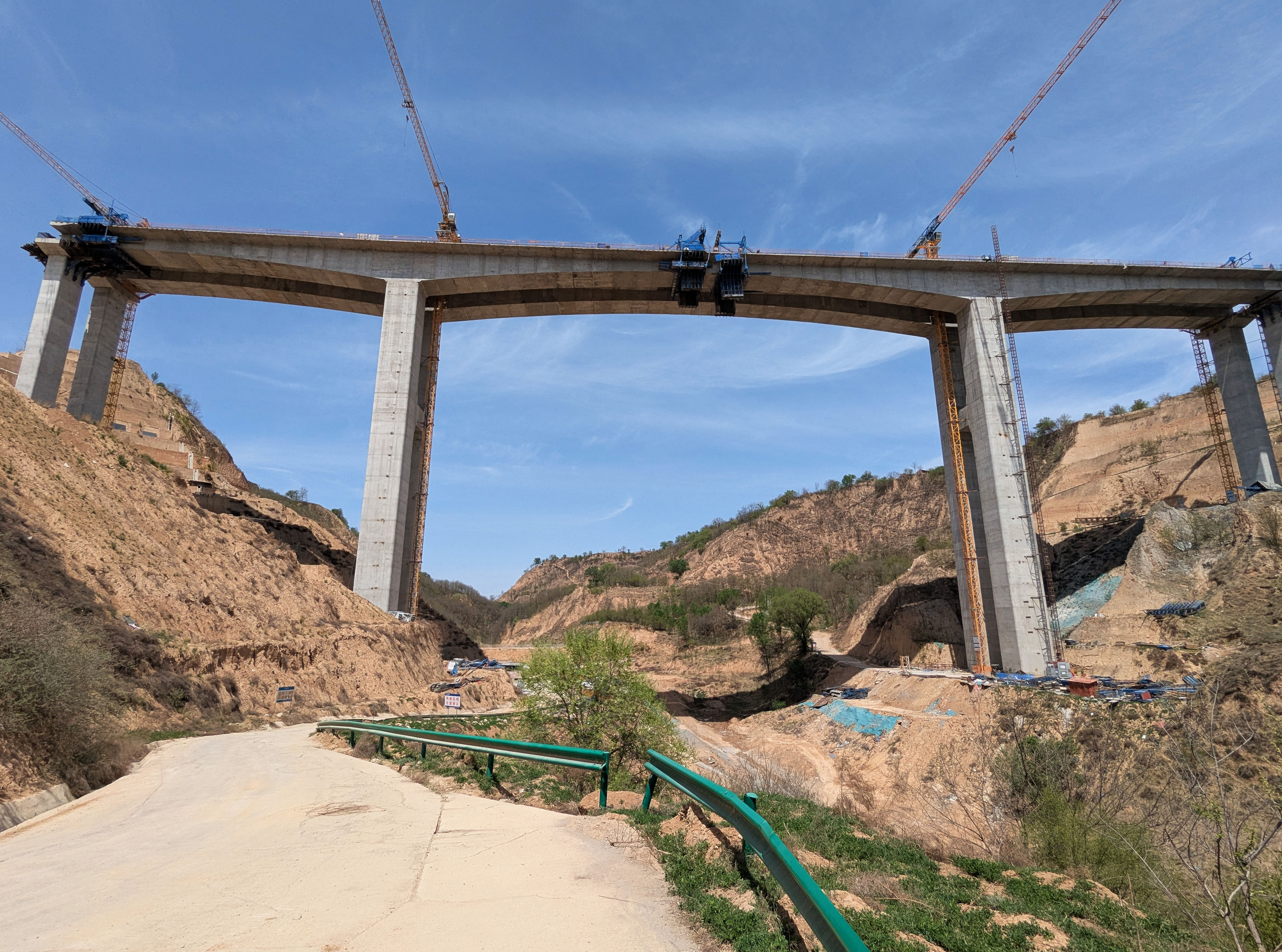 ZhaojiaxinzhuangLocalRoad.jpg