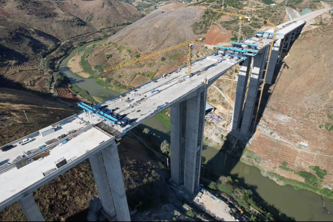 Nanpanjiang bridge Miyu Drone2.jpg