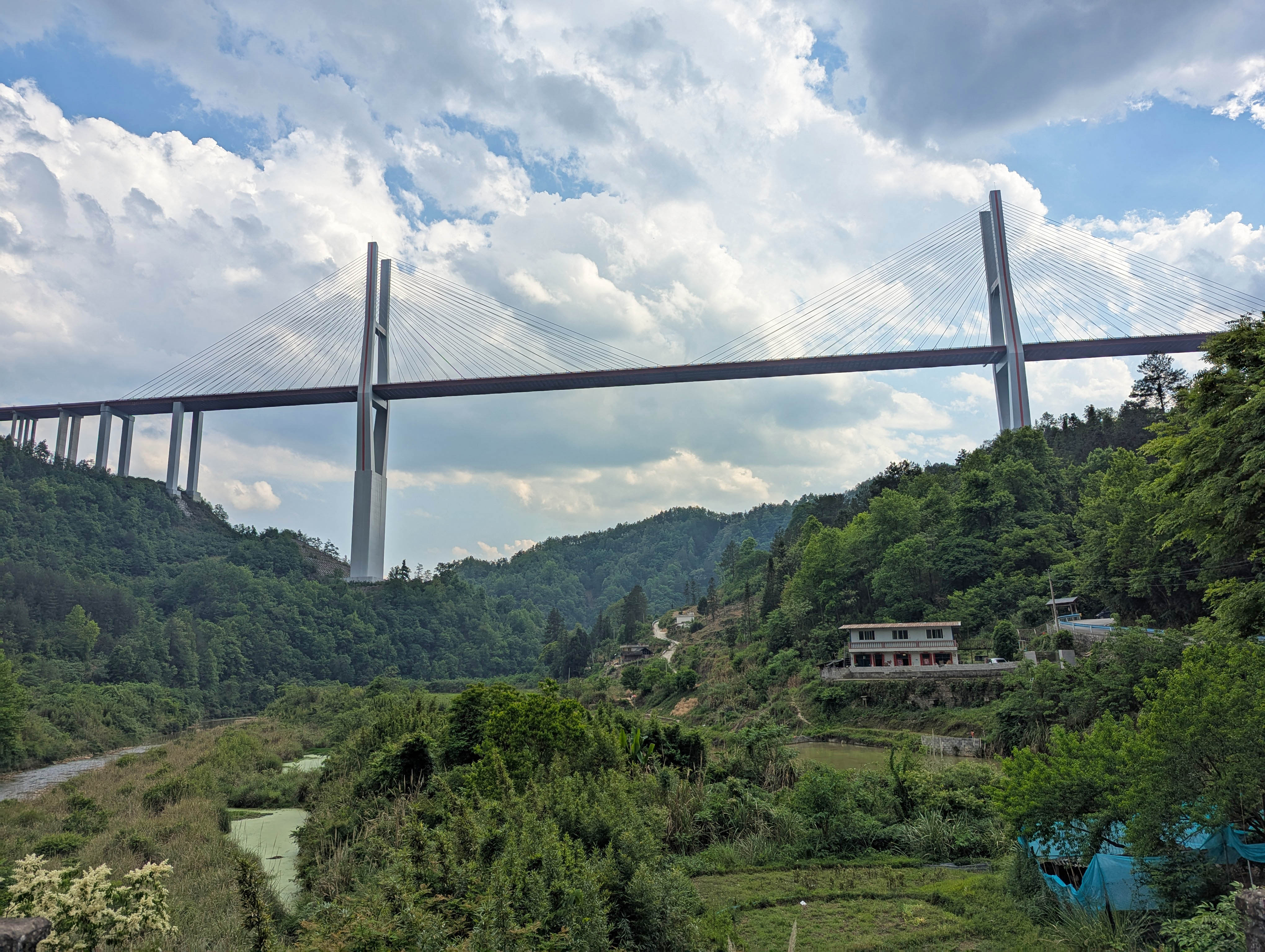 YunwuSideClouds.jpg