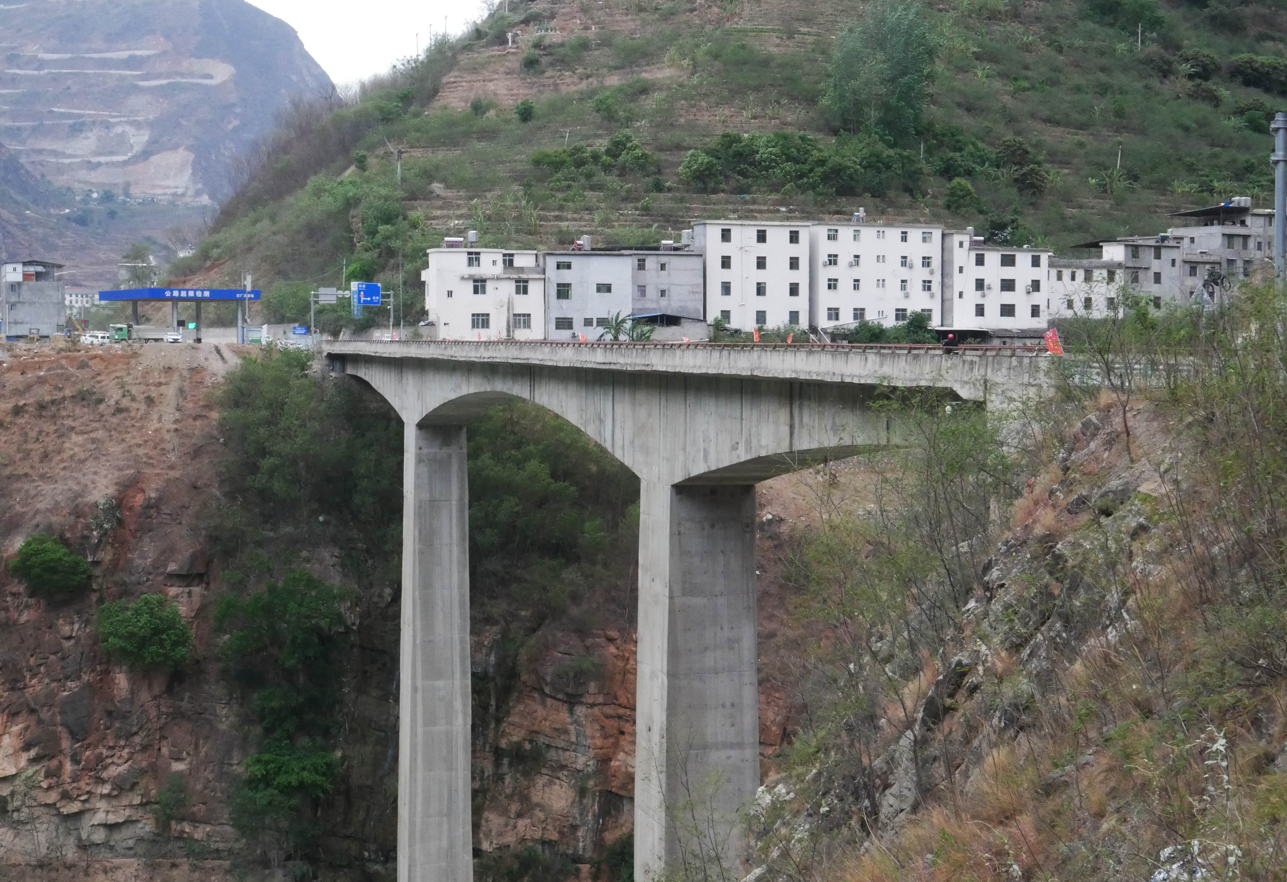 DengchangView3.JPG