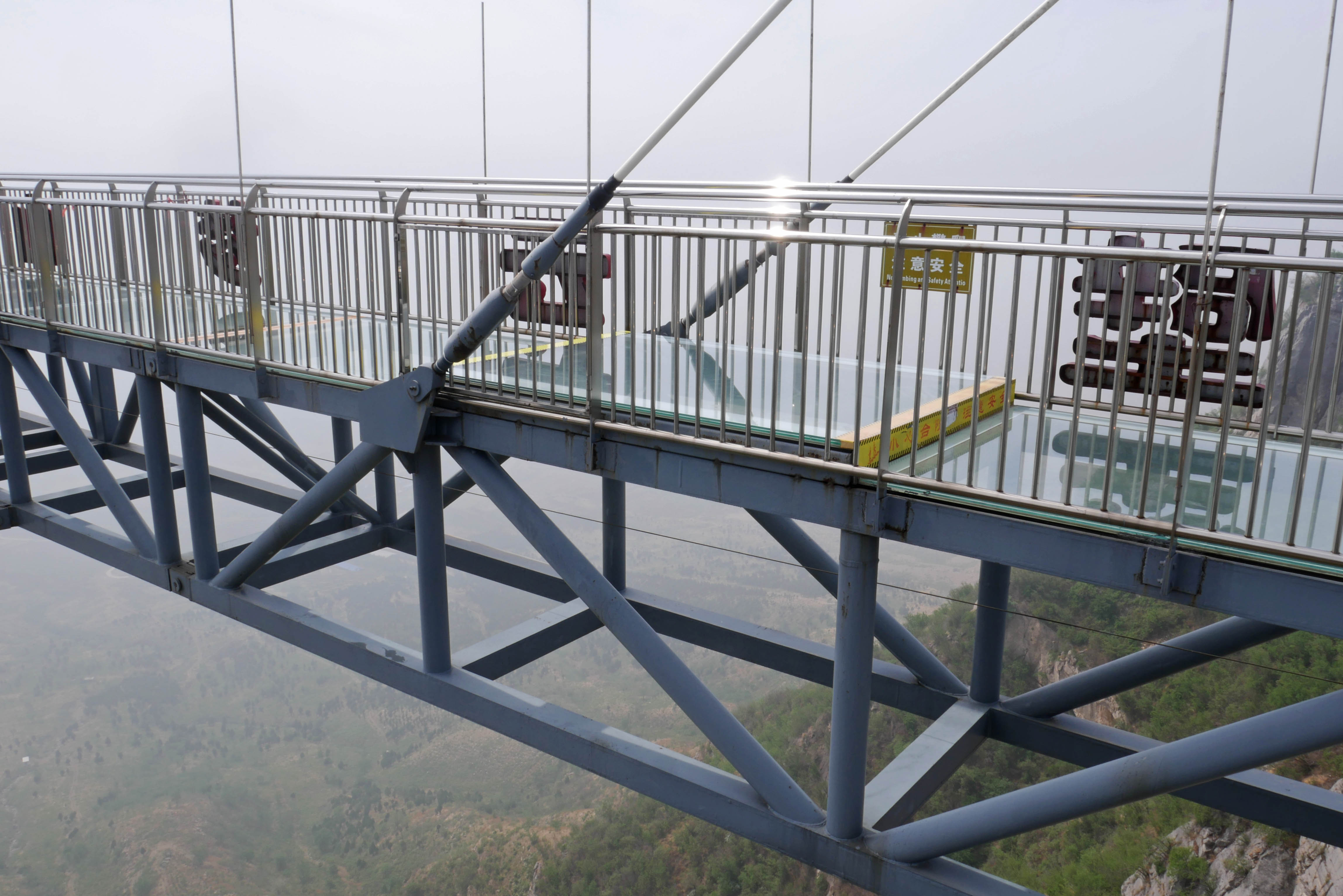 YunmengshanPlatformGrayTruss.JPG