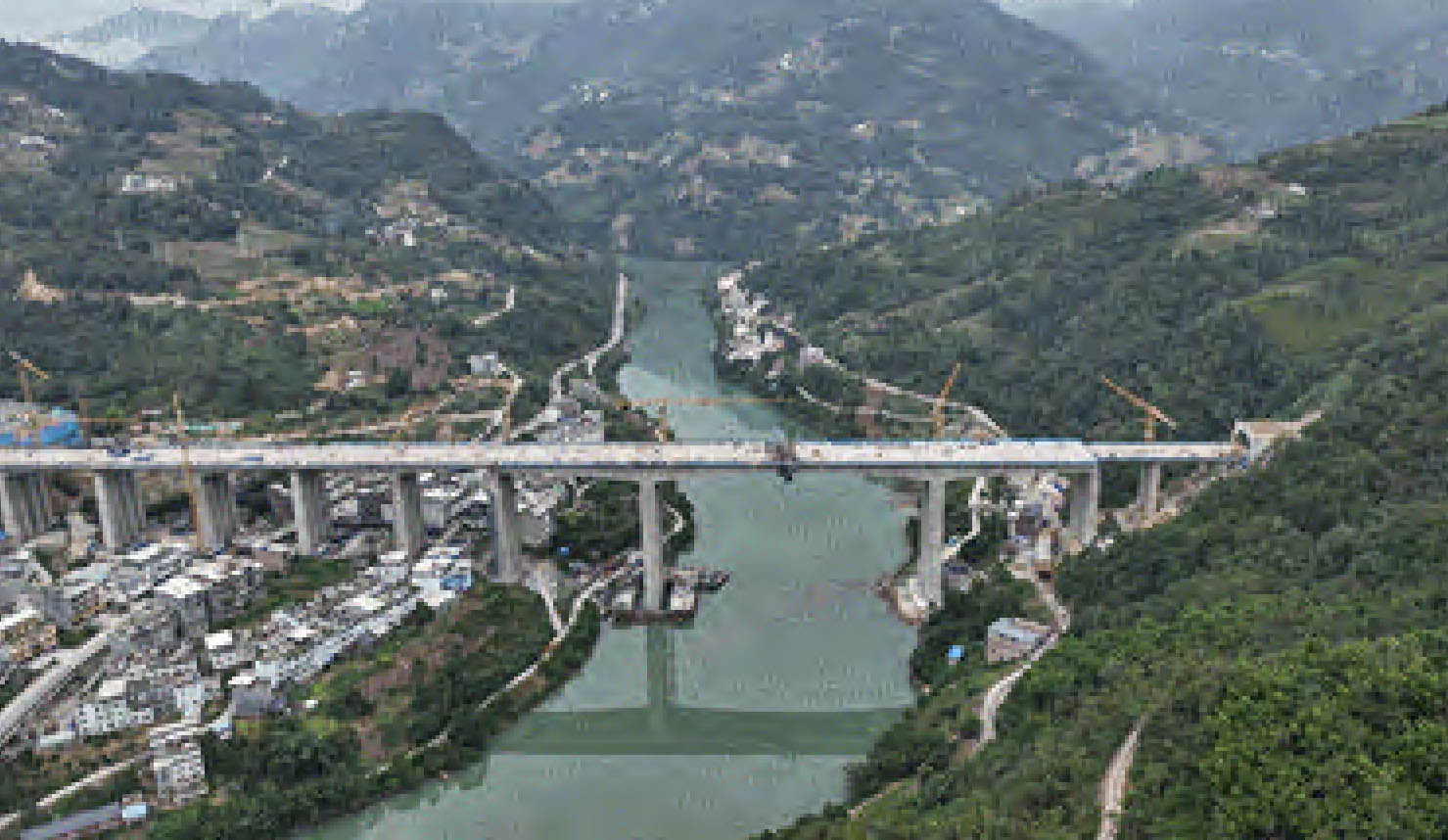 Baishuijiang railway 80mtrHigh.jpg