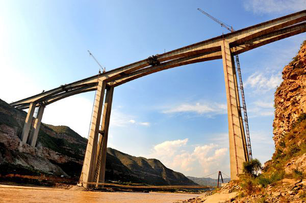 Hukou Huhuang Bridge(High157meter).jpg