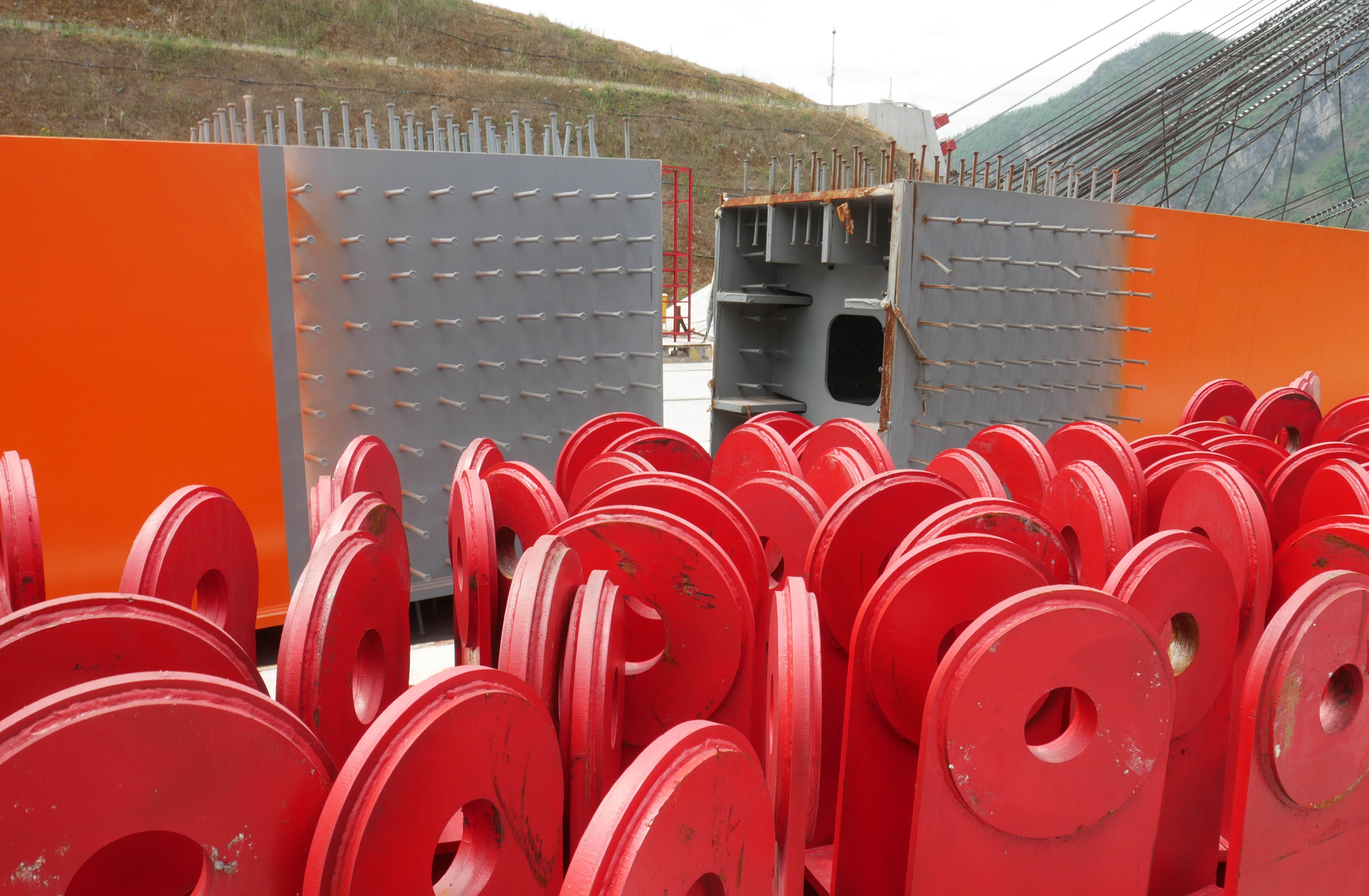 Guniuhe OrangeTruss7.JPG