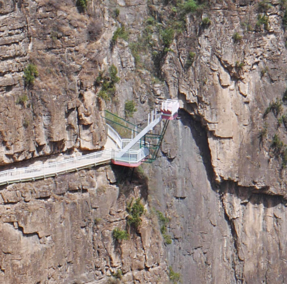 Tianjishan PlatformStepsView3Close.JPG